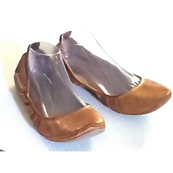Universal Thread Slip On Flats Bendable 11 Wide Faux Leather Round Toe Tan Shoes - Picture 1 of 8